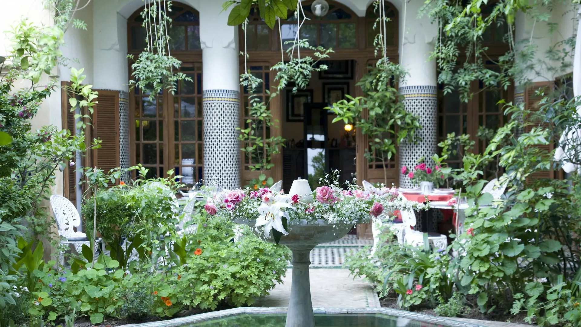 Fes Et Gestes Couette-café